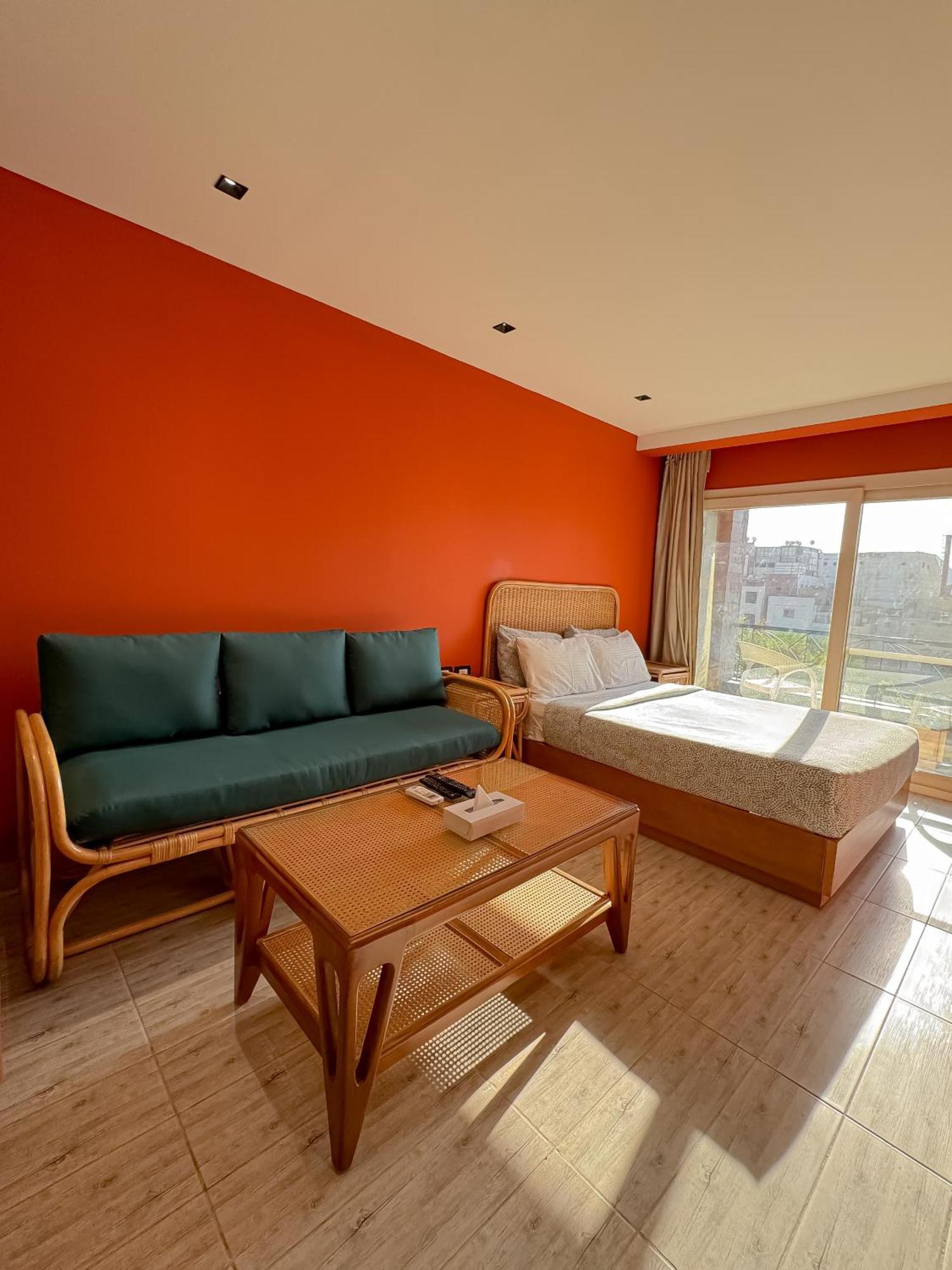 Jimmy Pyramids Hotel Kafrat al Jabal Exterior photo