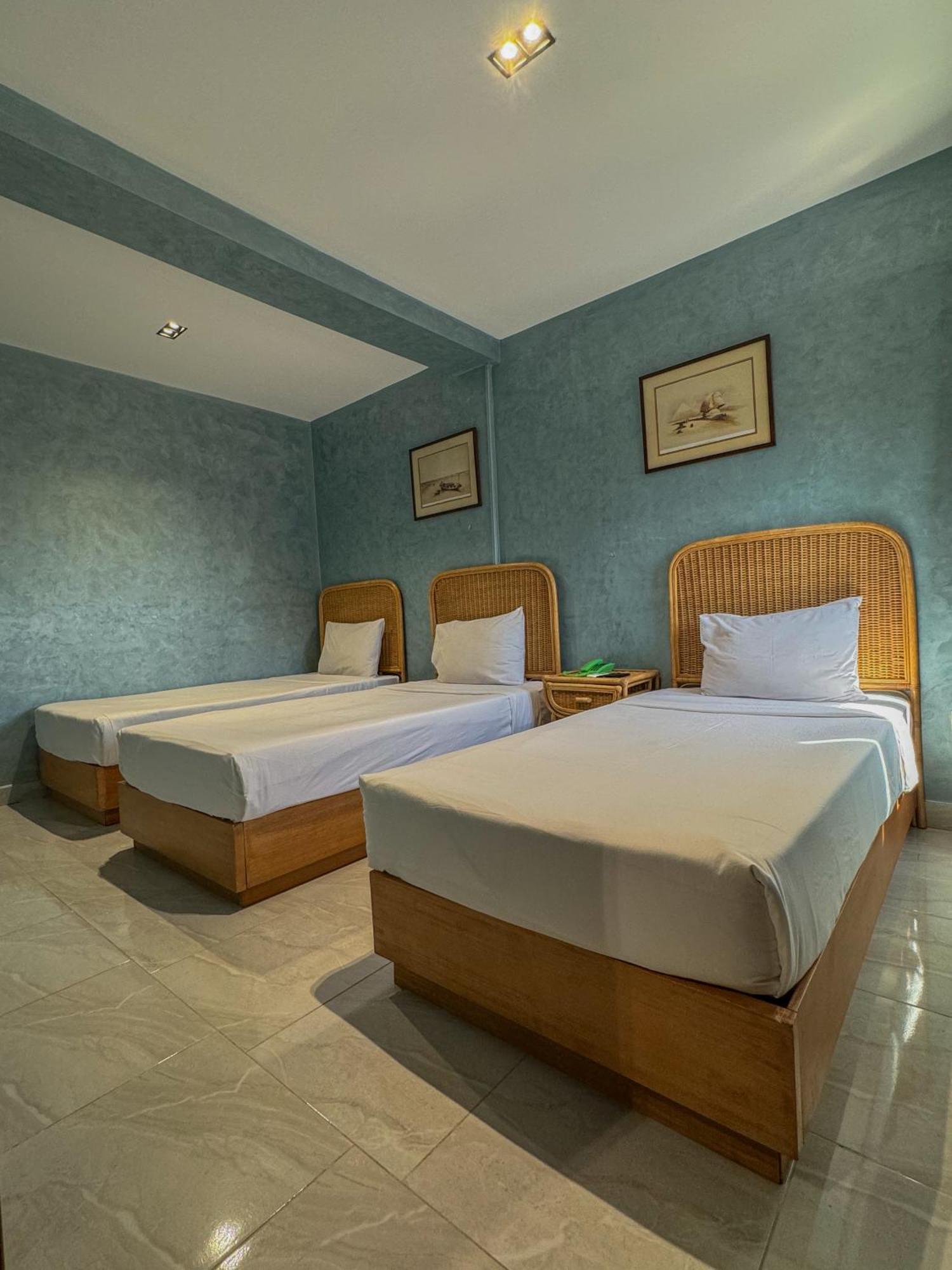 Jimmy Pyramids Hotel Kafrat al Jabal Exterior photo